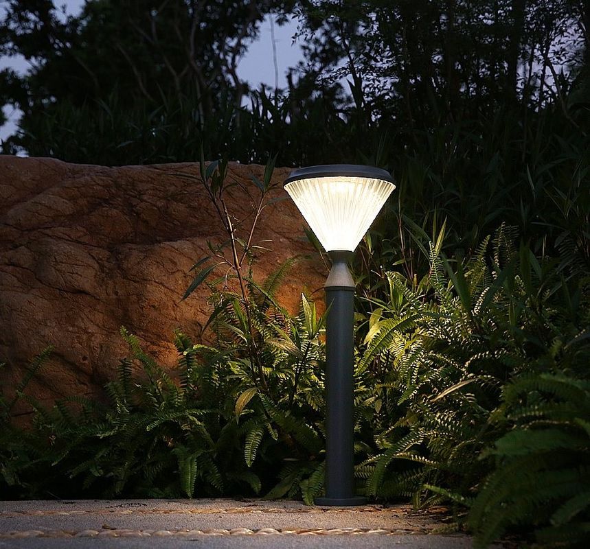 ソーラー電球通路照明屋外ソーラーガーデン防水 Led 裏庭ソーラー芝生ガーデンライト