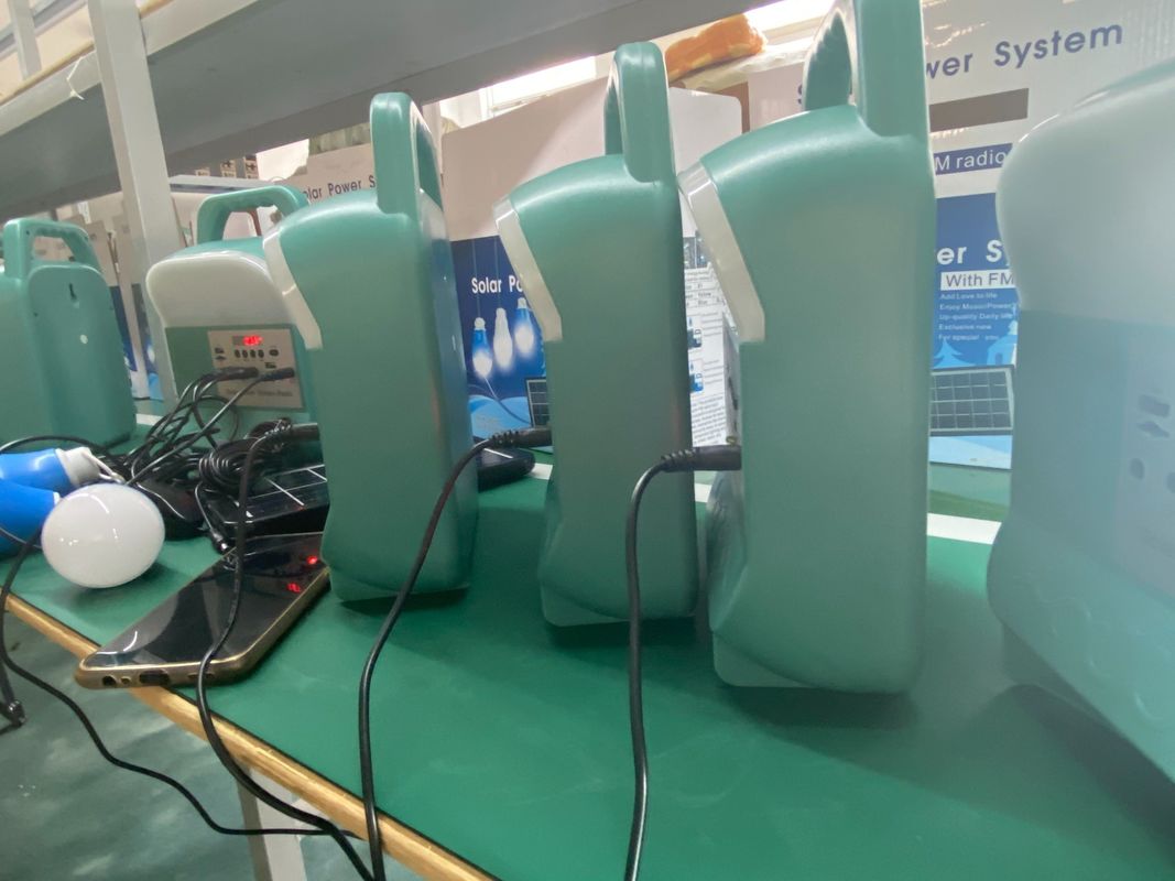 家の照明装置SRE-583のための携帯用太陽つくキット/太陽電池パネル