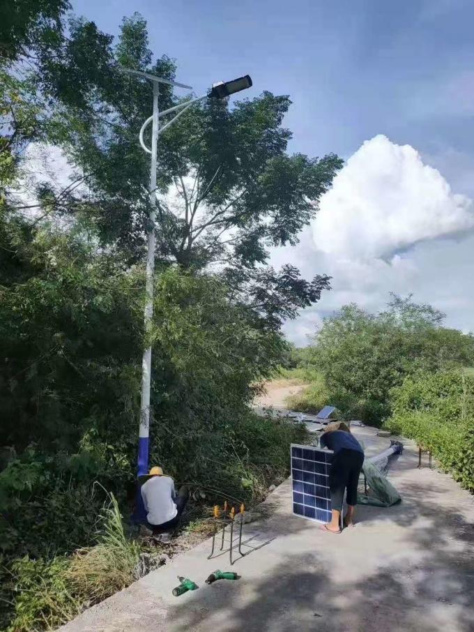 2つの太陽街灯60W 100W 300W 500W太陽LEDの道ライトのすべて