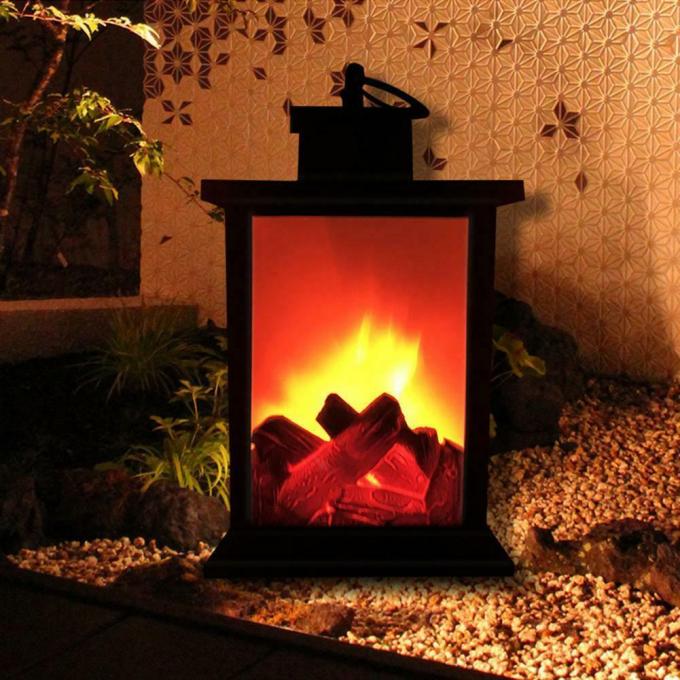 LEDの炎のランタンのランプによって模倣される暖炉AA電池の中庭部屋の装飾ライト
