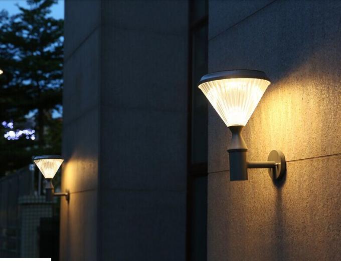 2020完全に1つのLEDの太陽通りセンサーの庭屋外ライトで新しい